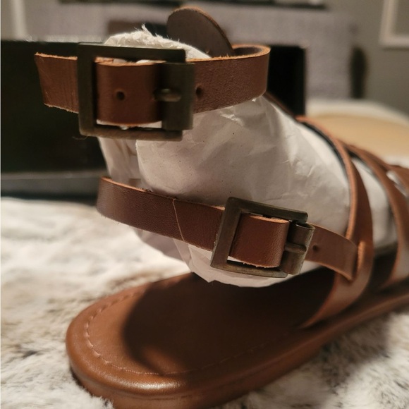 NWT Colin Stuart Genuine Leather Brown Gladiator Sandals - Size 7 - Picture 8 of 8